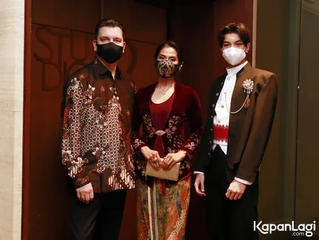 Foto Maudy Koesnaedi