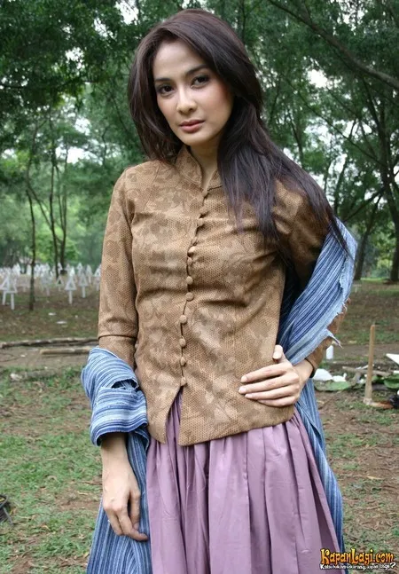 Foto Maudy Koesnaedi