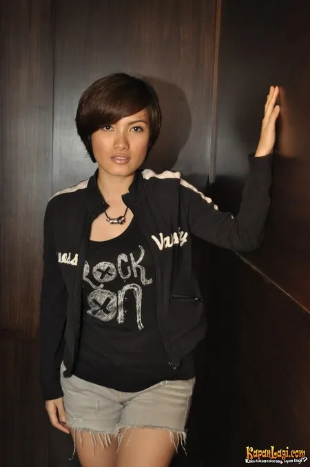 Foto Maya Idol