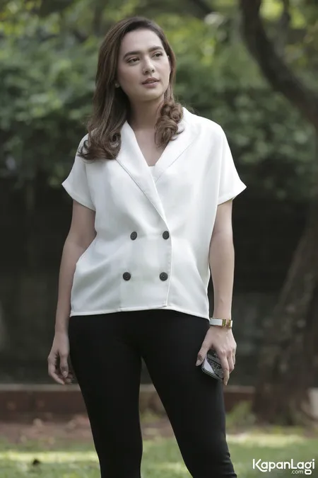 Foto Mayang Yudhitia