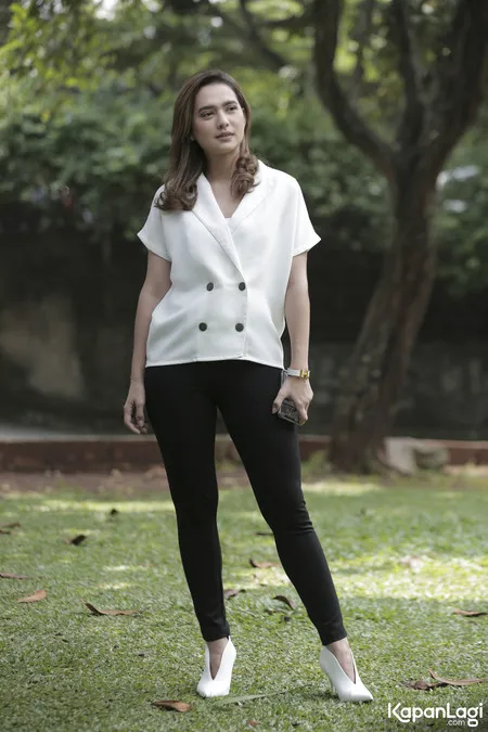 Foto Mayang Yudhitia