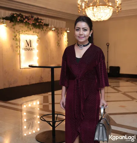 Foto Mayangsari