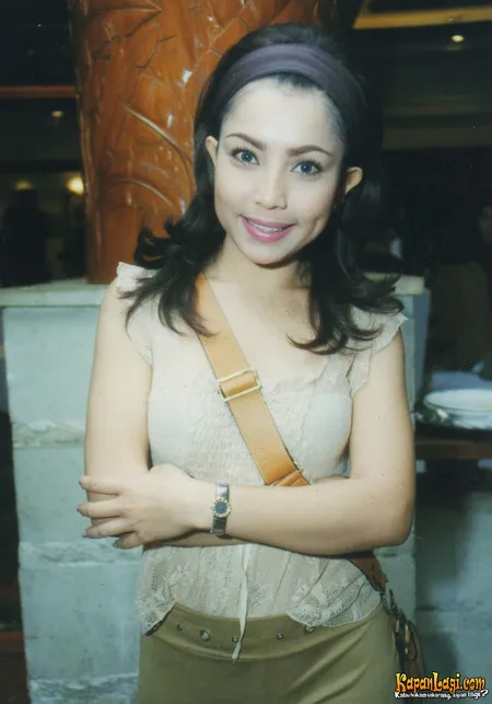 Foto Mayangsari