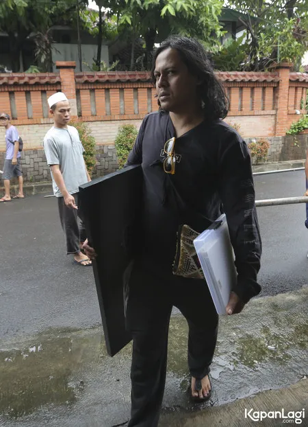 Foto Mayky Wongkar