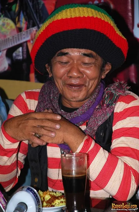 Foto Mbah Surip