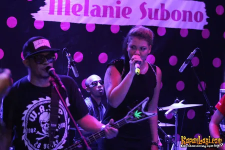 Foto Melanie Subono