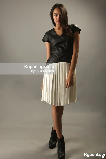 Foto Melayu Nicole. Nomor Foto: 043
