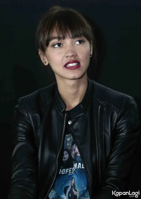 Foto Melayu Nicole
