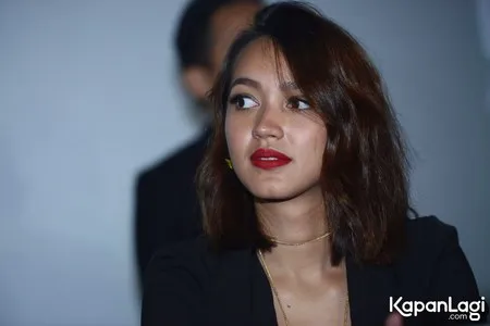 Foto Melayu Nicole