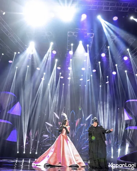 Foto Melly Goeslaw