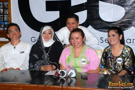 Foto Melly Goeslaw