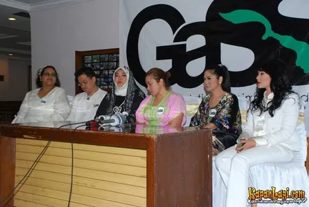 Foto Melly Goeslaw