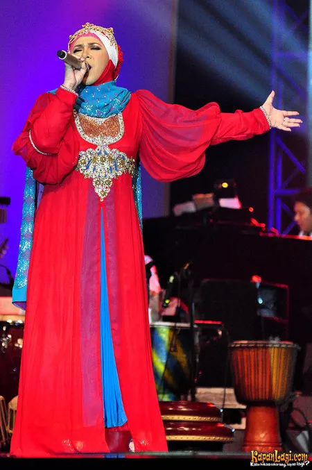 Foto Melly Goeslaw