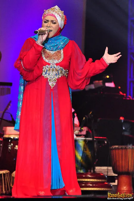 Foto Melly Goeslaw
