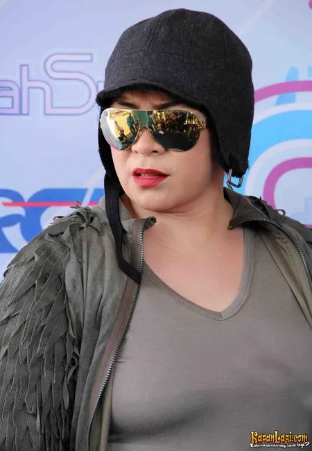Foto Melly Goeslaw