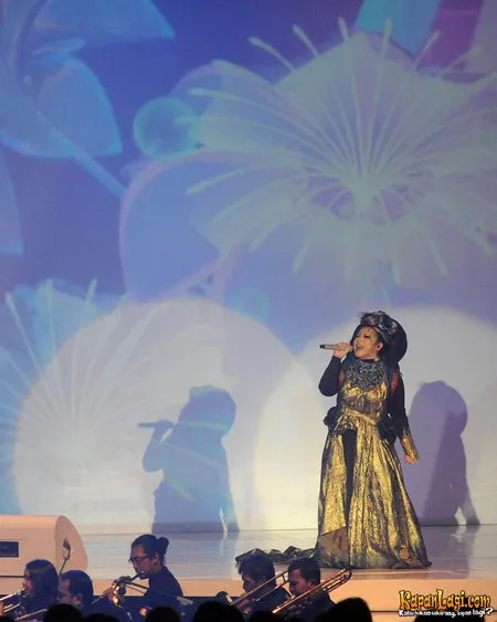Foto Melly Goeslaw