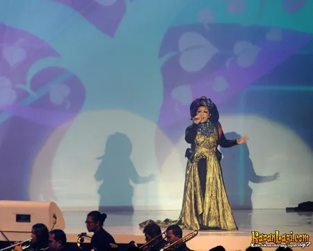 Foto Melly Goeslaw