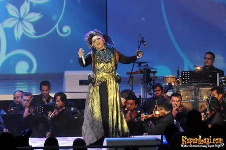 Foto Melly Goeslaw