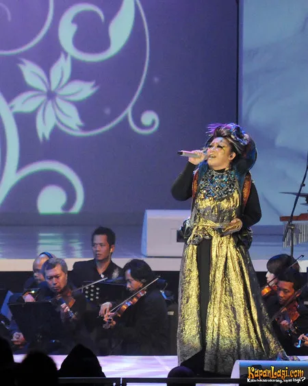 Foto Melly Goeslaw