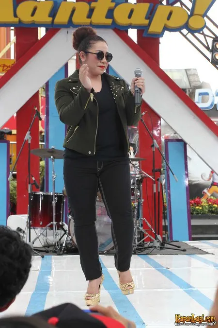 Foto Melly Goeslaw