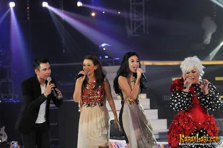 Foto Melly Goeslaw