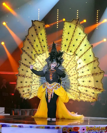 Foto Melly Goeslaw. Nomor Foto: 703