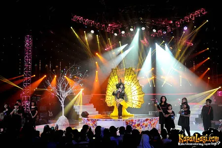 Foto Melly Goeslaw