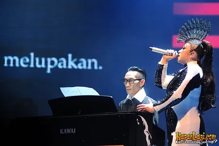 Foto Melly Goeslaw