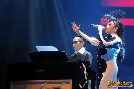 Foto Melly Goeslaw