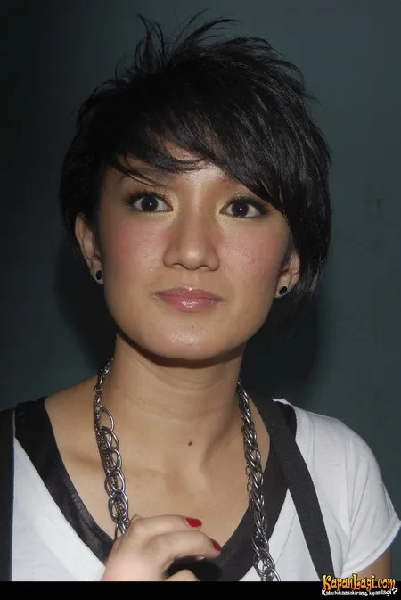 Foto Melly Herlina