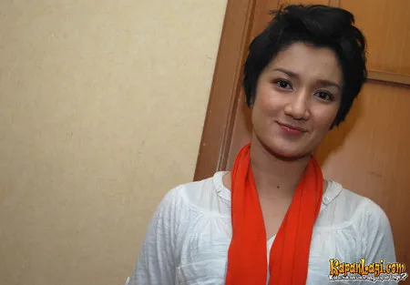 Foto Melly Herlina