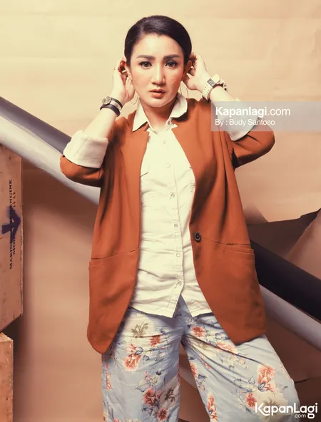 Foto Melly Herlina