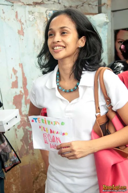 Foto Melly Manuhutu
