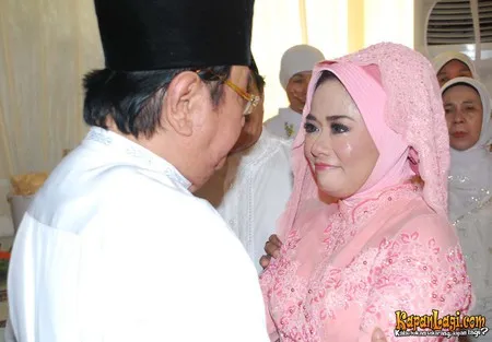 Foto Melly Zamri