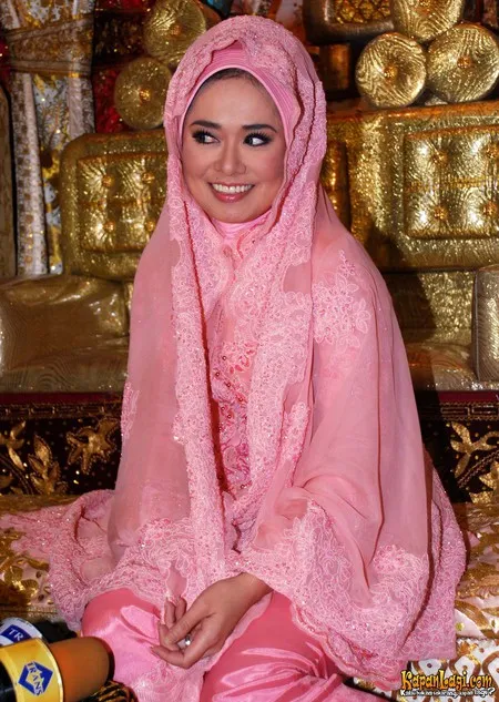 Foto Melly Zamri