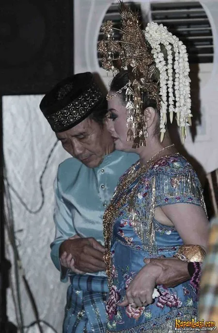 Foto Melly Zamri