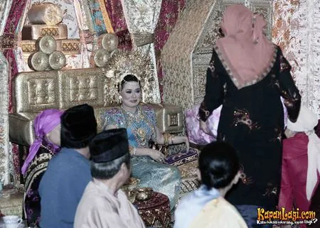 Foto Melly Zamri
