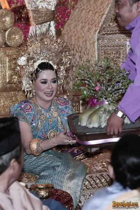 Foto Melly Zamri