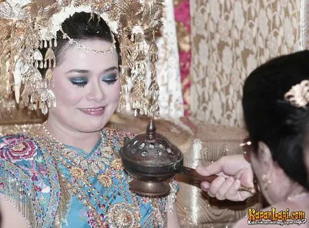 Foto Melly Zamri