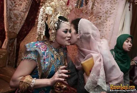 Foto Melly Zamri
