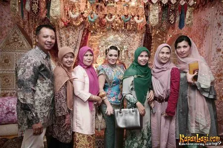 Foto Melly Zamri