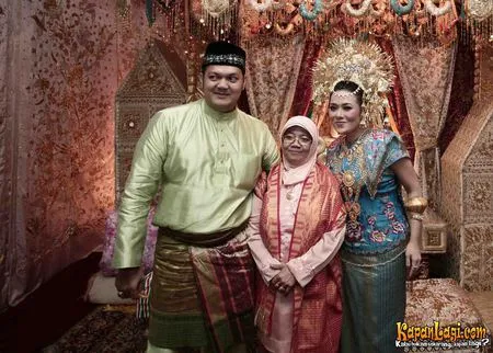 Foto Melly Zamri