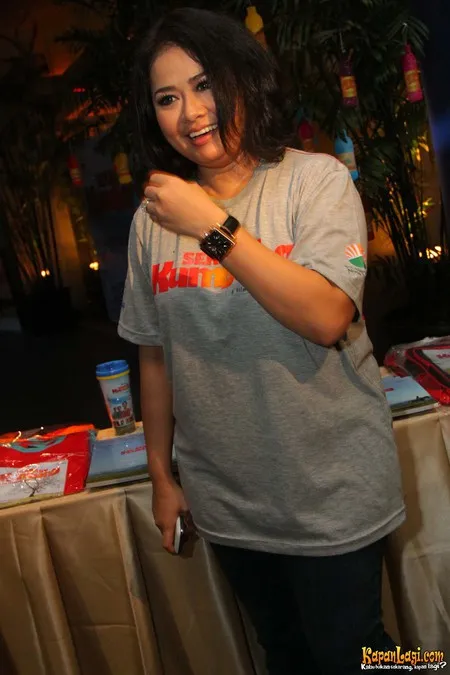 Foto Melly Zamri