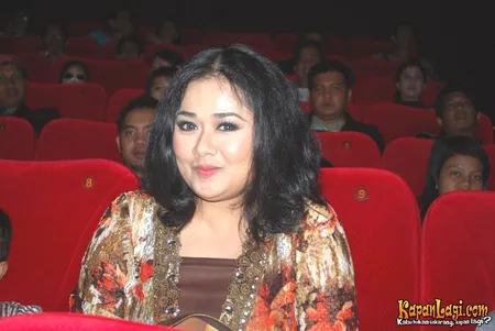 Foto Melly Zamri