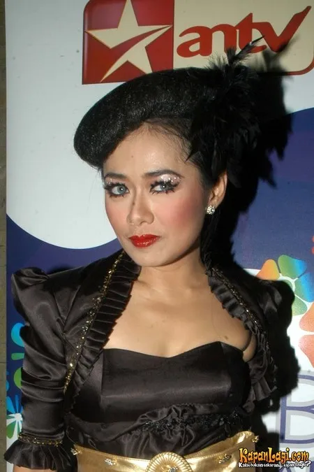 Foto Melly Zamri