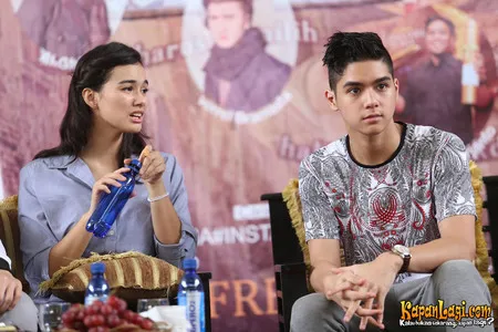 Foto Mentari De Merelle