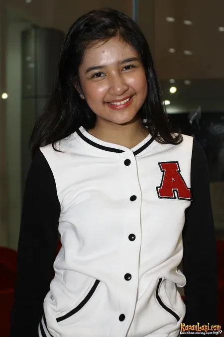 Foto Mikha Tambayong. Nomor Foto: 178