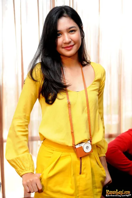 Foto Mikha Tambayong