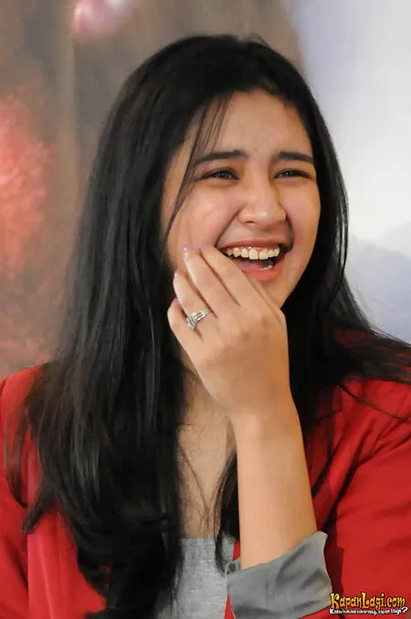 Foto Mikha Tambayong