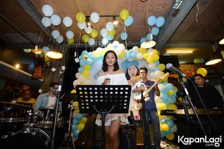 Foto Mikha Tambayong